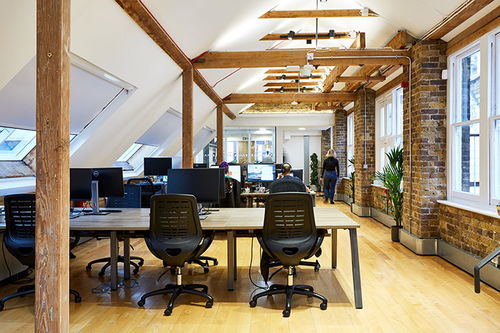 時尚辦公網 辦公設計 設計欣賞 趣味工業(yè)風 游戲開發(fā)公司hutch games倫敦辦公室擴張設計欣賞